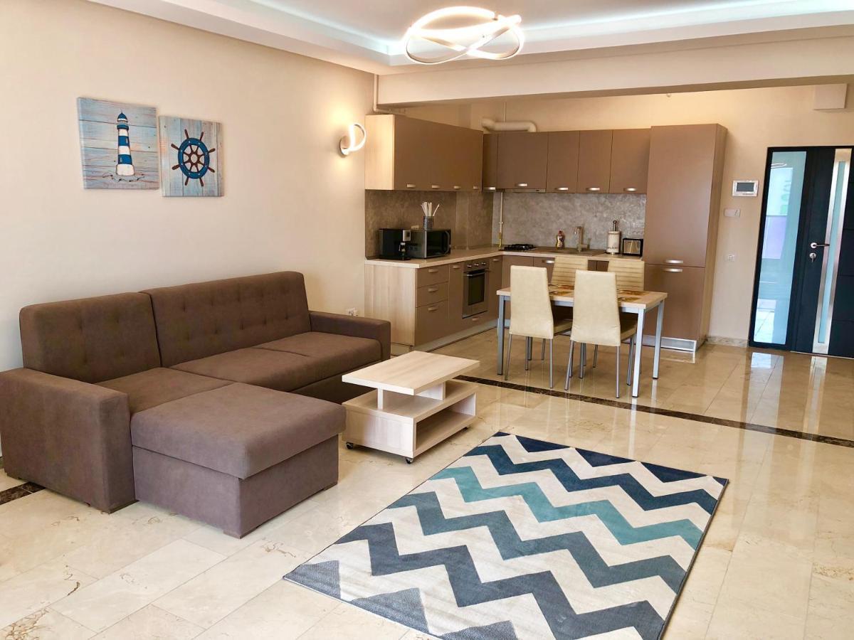 Sophia 3 Luxury Apartments Мамая Екстериор снимка