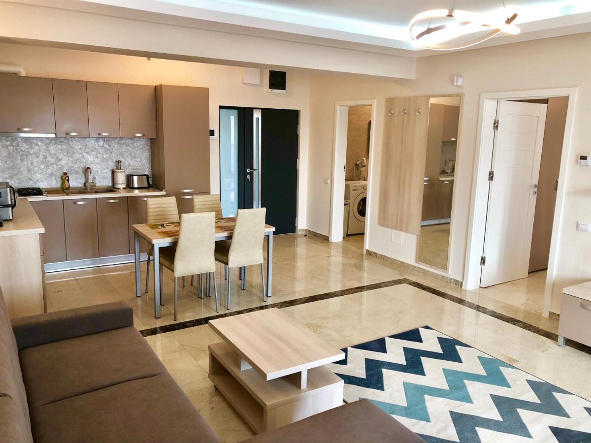 Sophia 3 Luxury Apartments Мамая Екстериор снимка