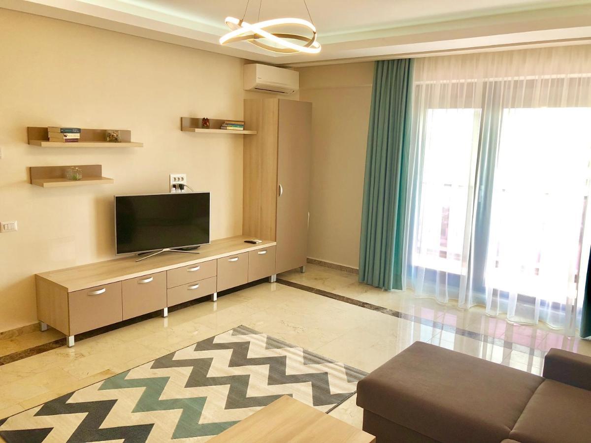 Sophia 3 Luxury Apartments Мамая Екстериор снимка