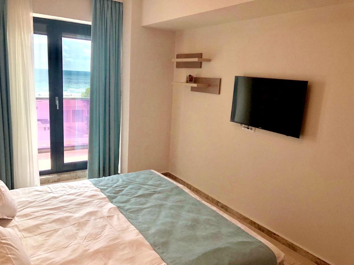 Sophia 3 Luxury Apartments Мамая Екстериор снимка
